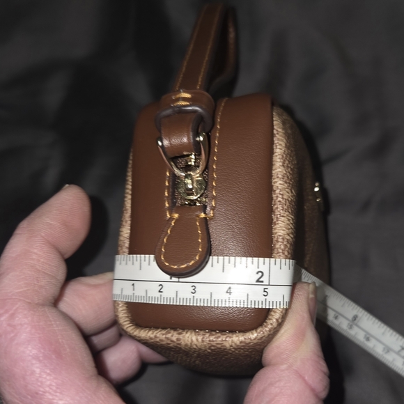 Coach Tan/Brown Small Signature Wristlet with Gold Hardware - Picture 6 of 6